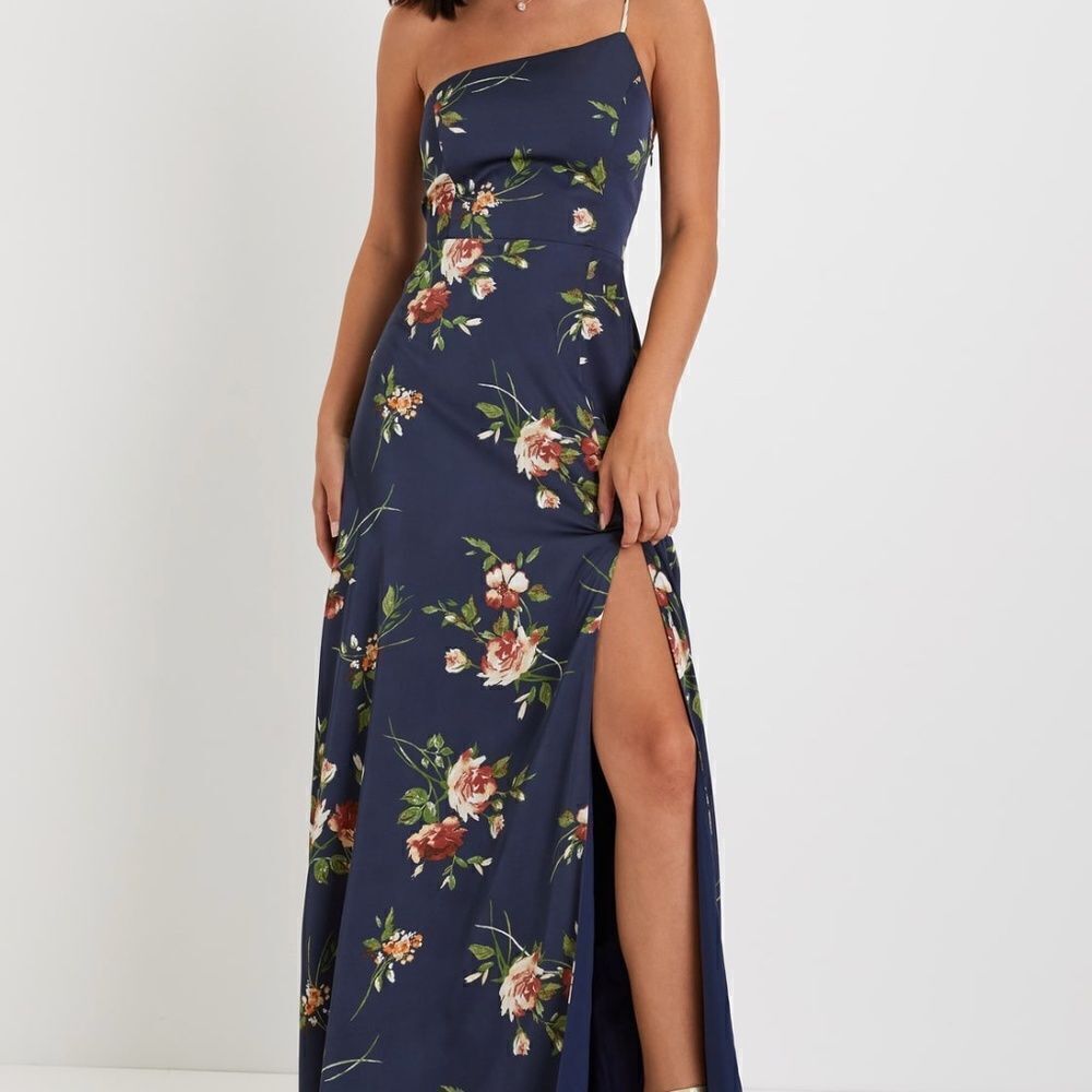 NWT Lulus Exceptional Attraction Navy Blue Floral One-Shoulder Maxi Dress Size S
